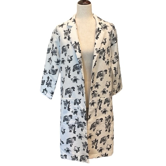 ASOS Glamorous Floral Duster Coat Black/White S - Picture 3 of 7